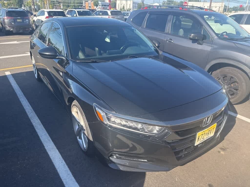 2019 Honda Accord Sport 2.0T photo 2