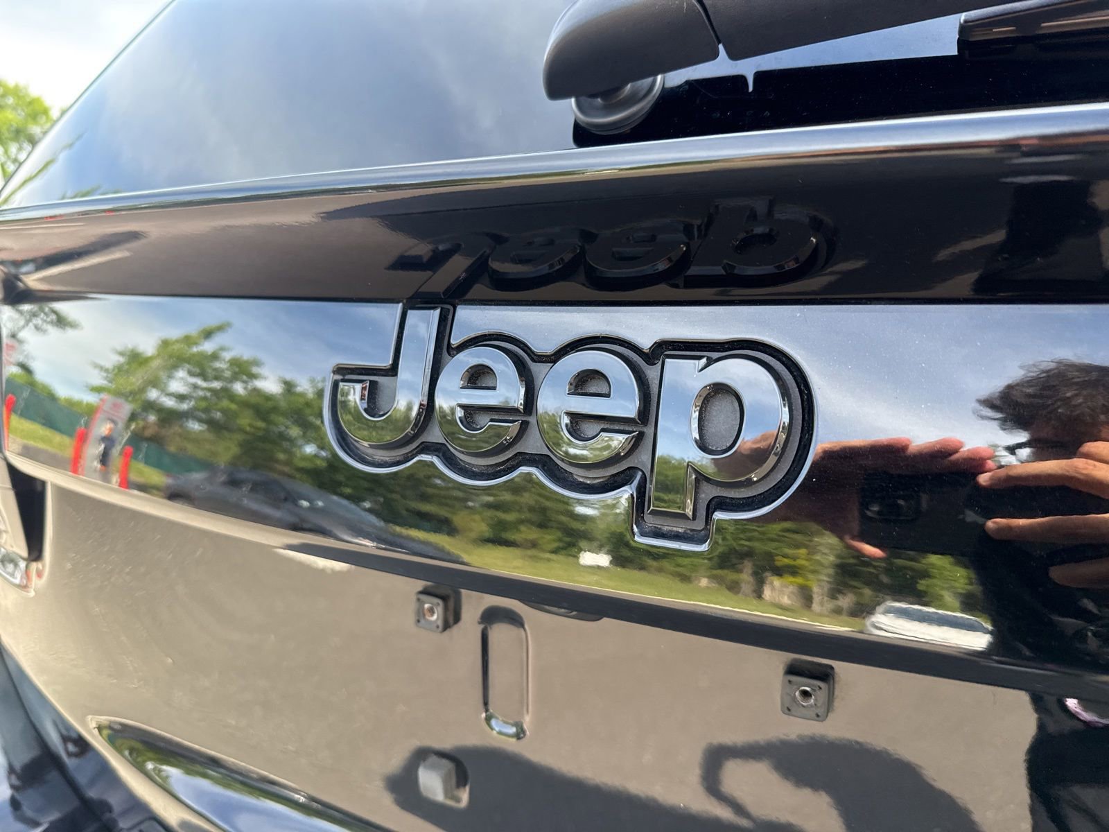 Thumbnail: 2017 Jeep Grand Cherokee - 14