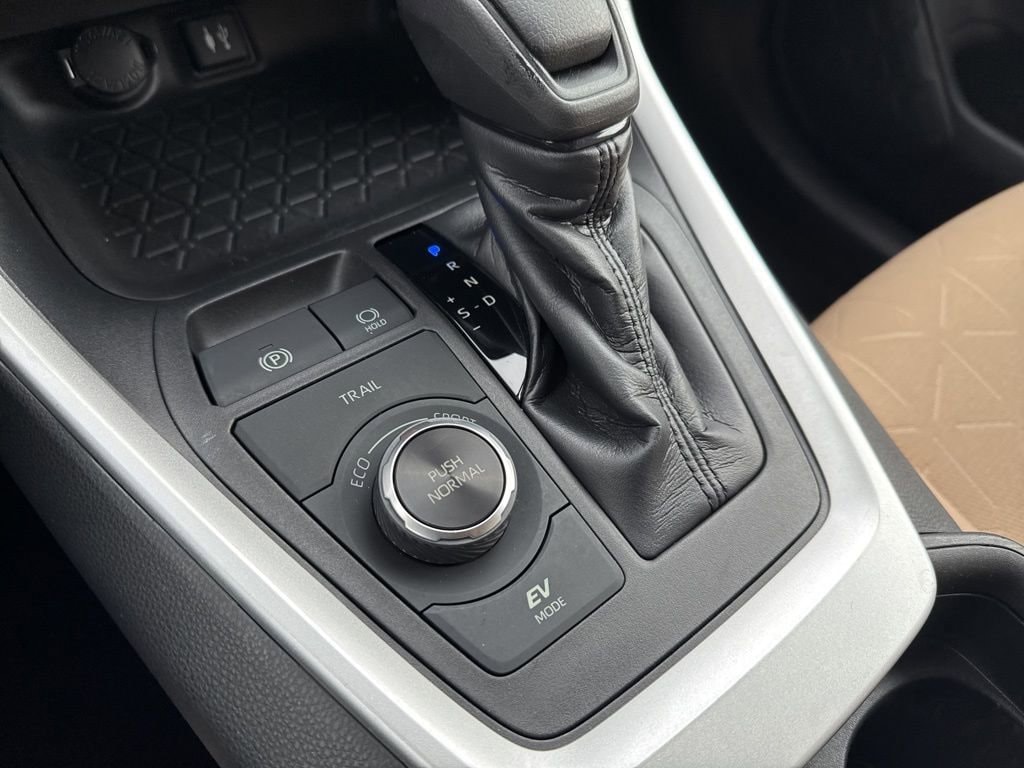 Thumbnail: 2019 Toyota RAV4 - 31