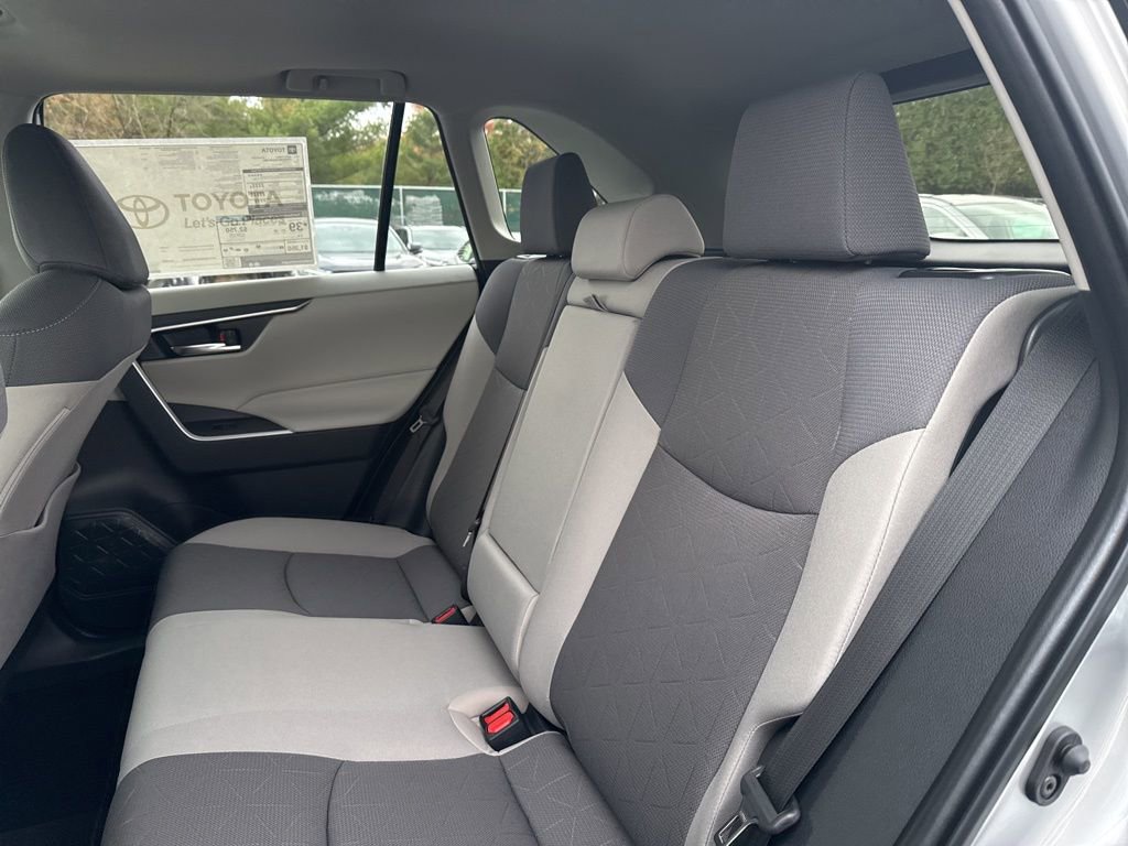 Thumbnail: 2025 Toyota RAV4 - 12