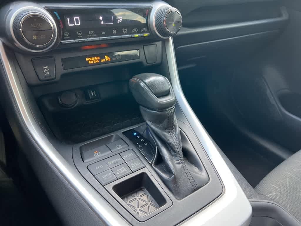 Thumbnail: 2019 Toyota RAV4 - 22