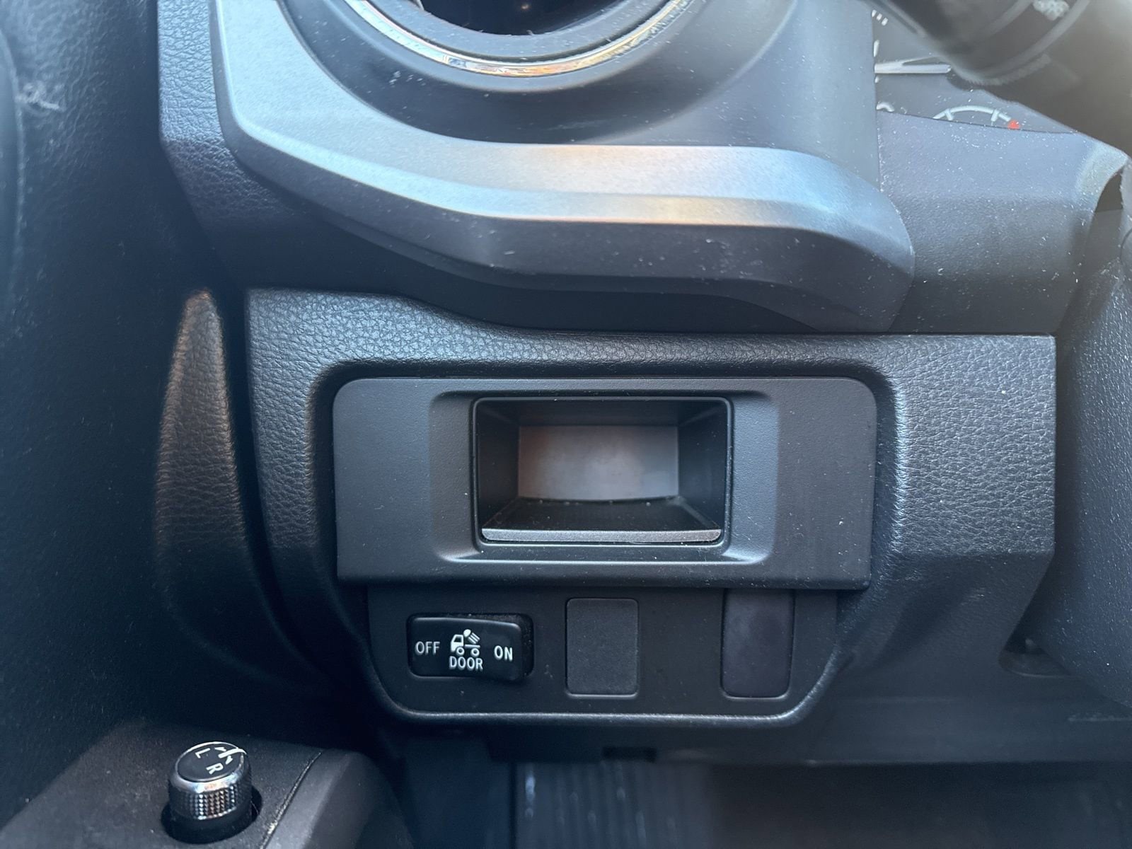 Thumbnail: 2017 Toyota Tacoma - 29