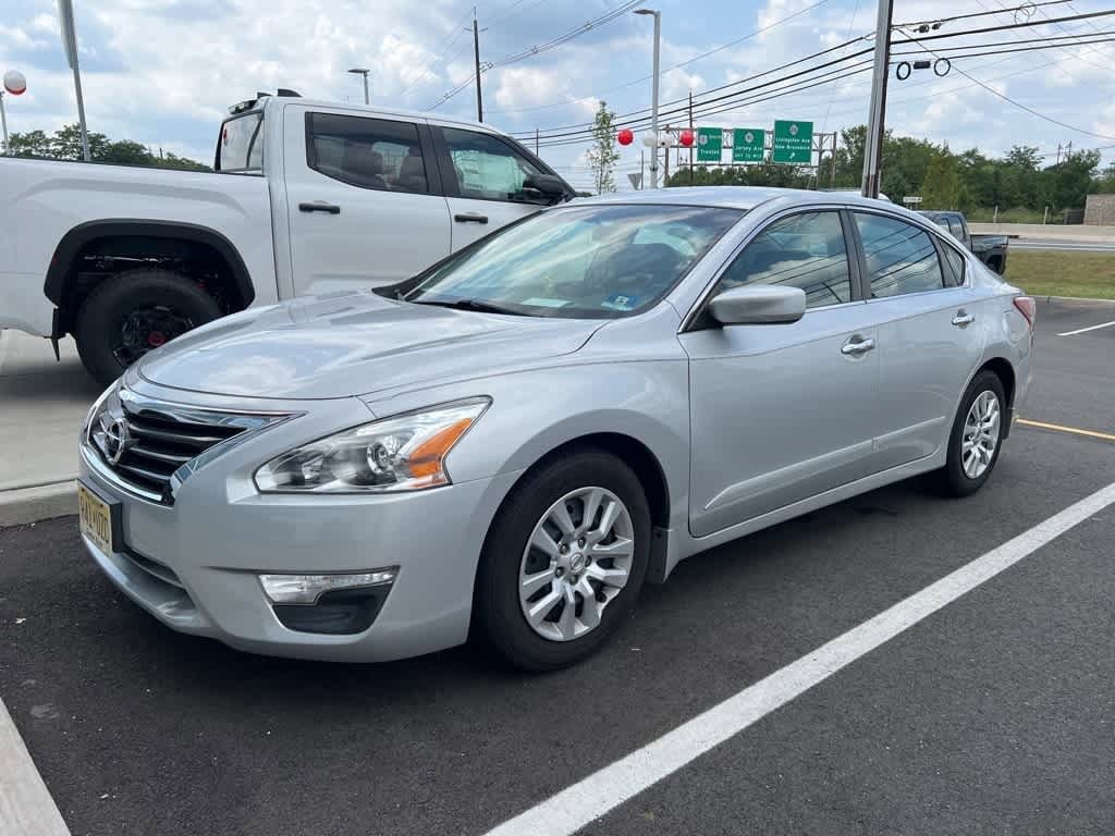 Thumbnail: 2013 Nissan Altima - 1