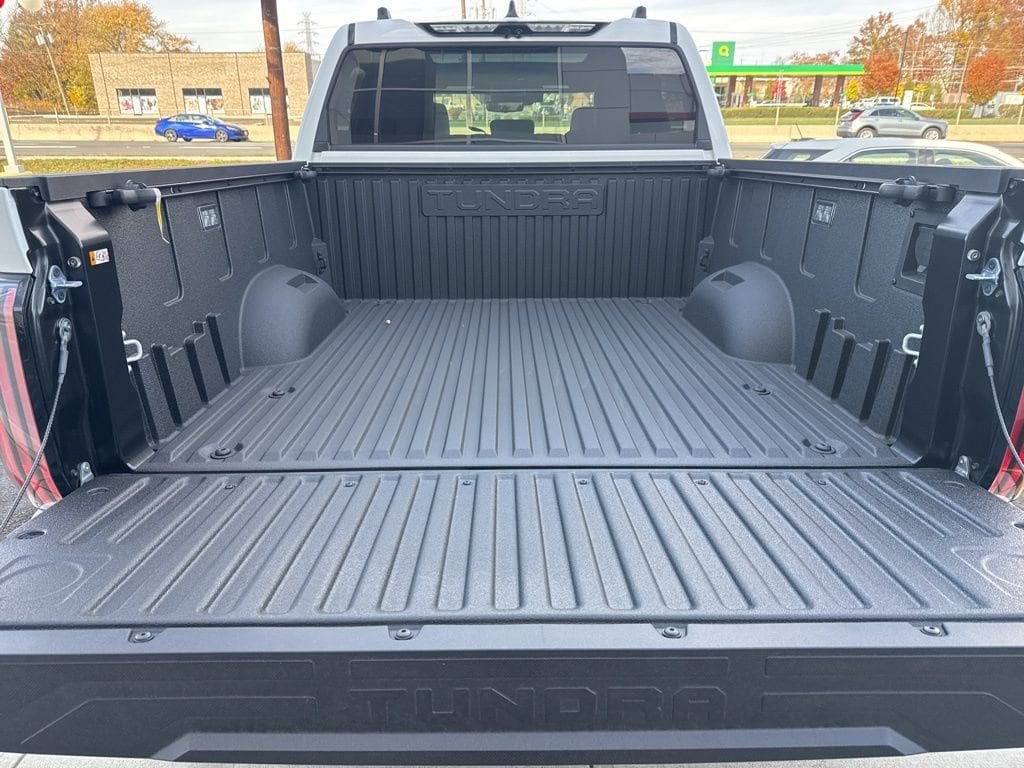 Thumbnail: 2025 Toyota Tundra - 11