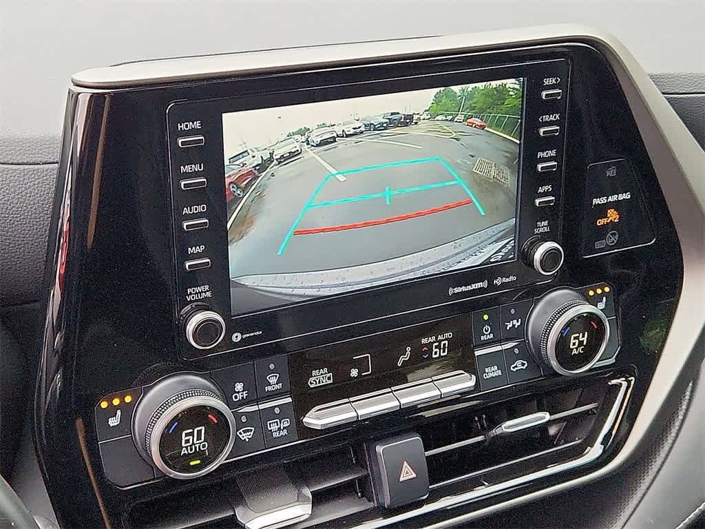 Thumbnail: 2021 Toyota Highlander - 23