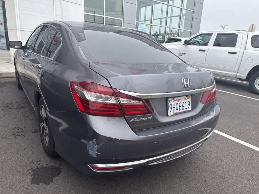2017 Honda Accord LX 4