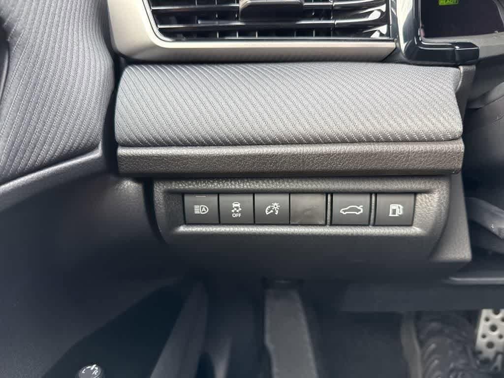 Thumbnail: 2026 Toyota Camry - 21