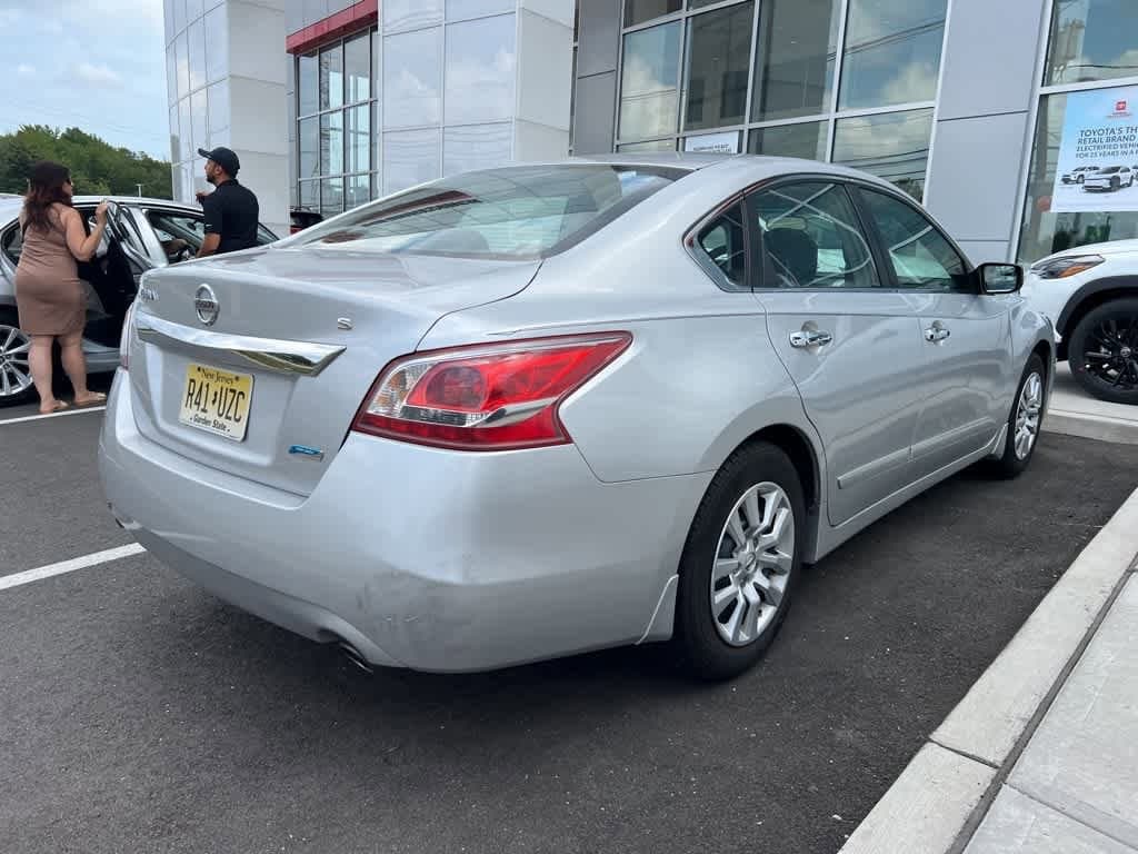 Thumbnail: 2013 Nissan Altima - 3