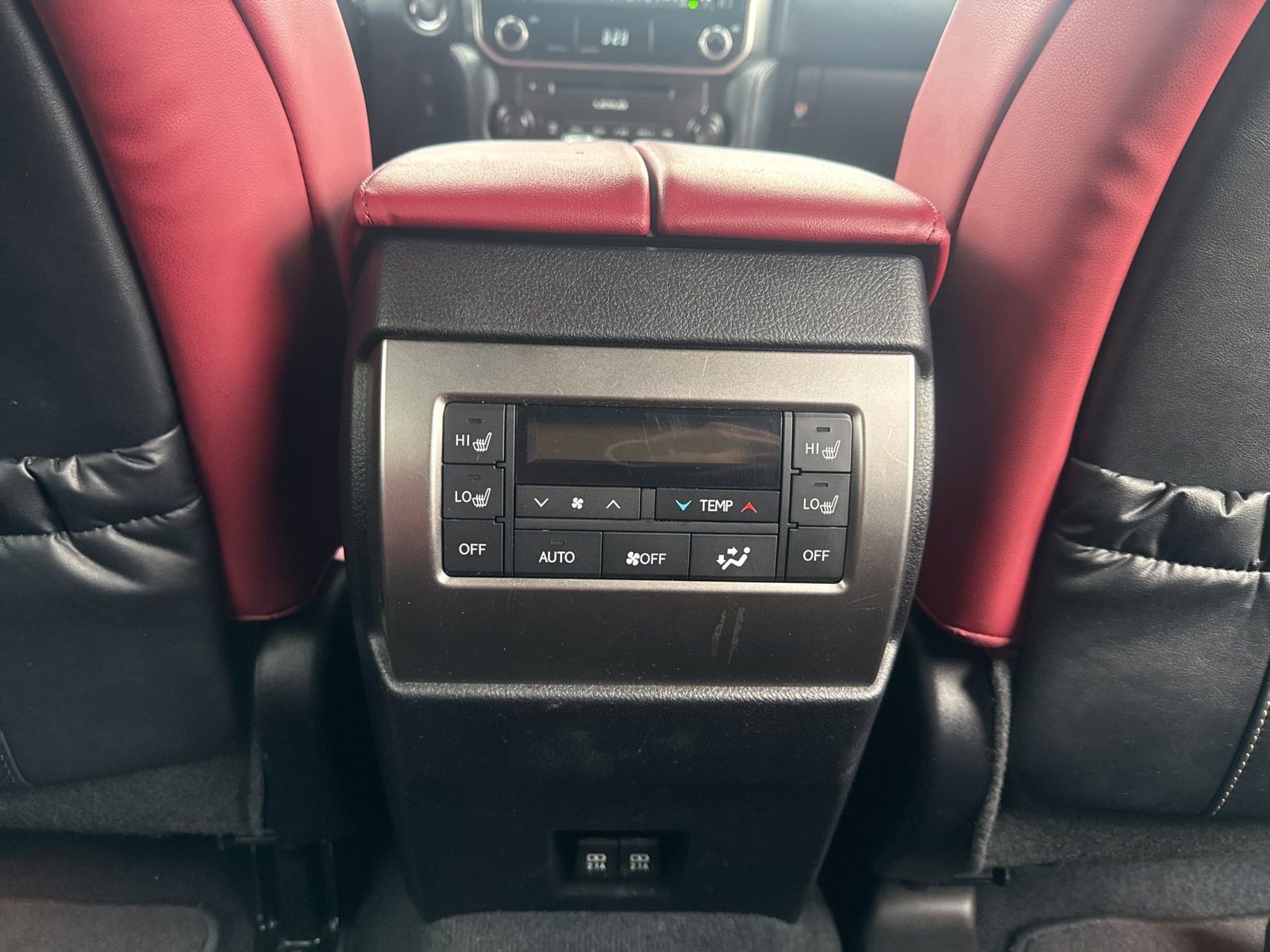 Thumbnail: 2023 Lexus GX - 35