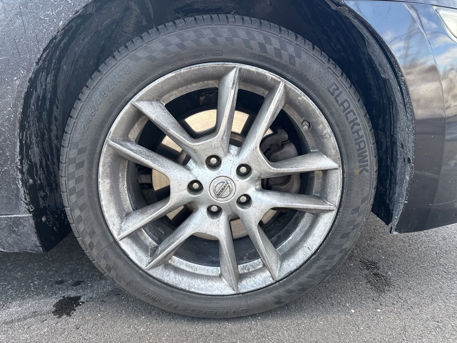 Thumbnail: 2011 Nissan Maxima - 15