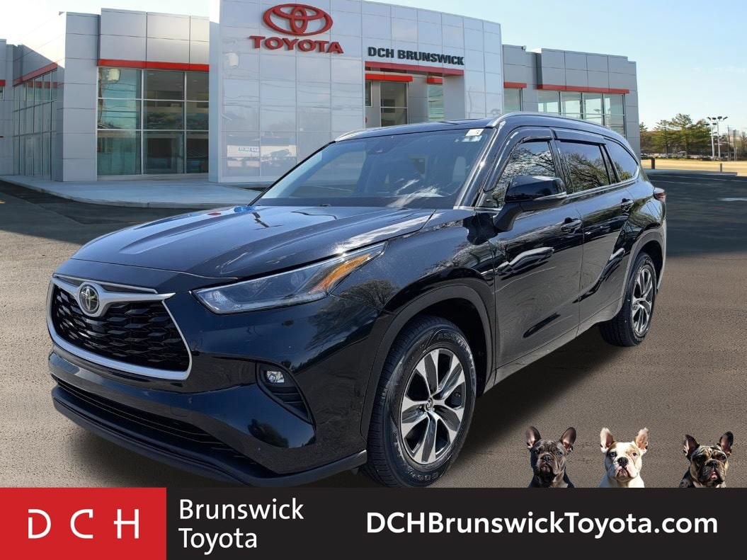 Thumbnail: 2021 Toyota Highlander - 1
