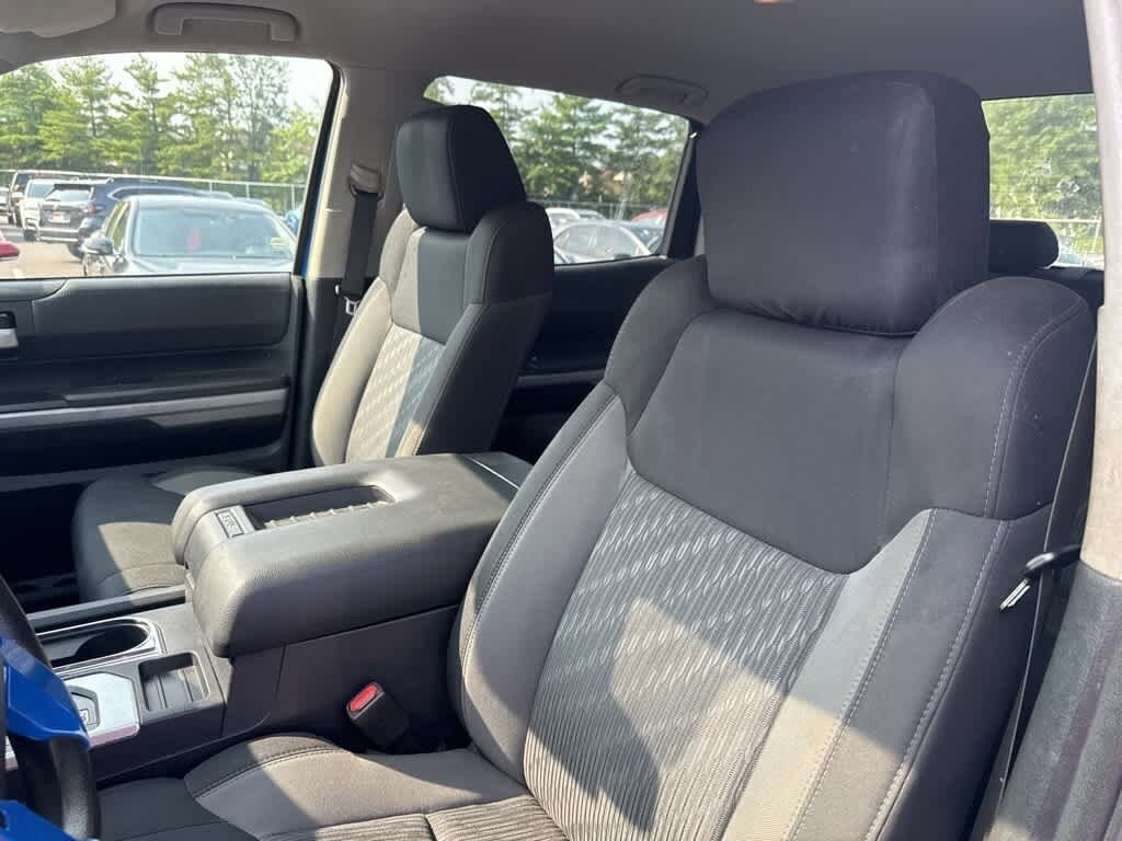 Thumbnail: 2021 Toyota Tundra - 17