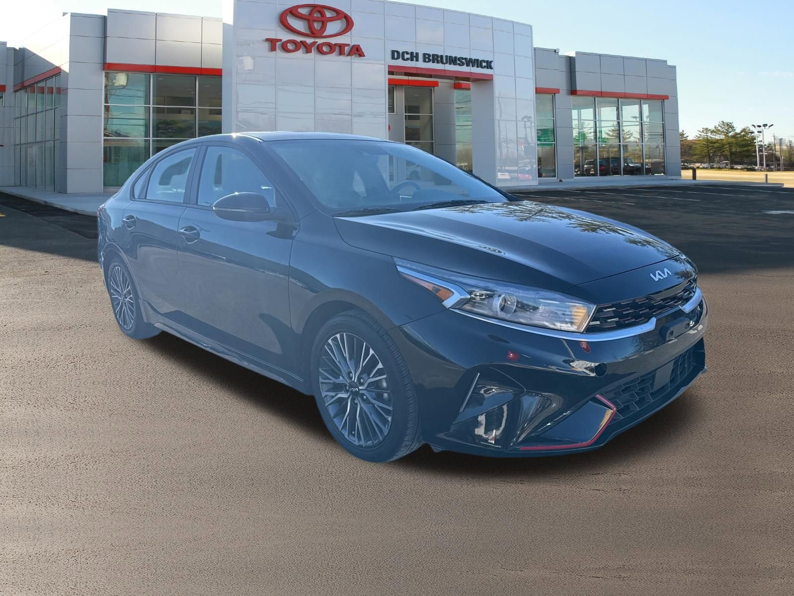 Thumbnail: 2023 Kia Forte - 3