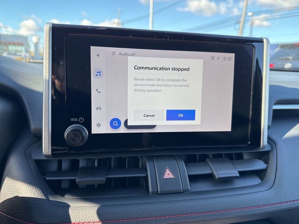 Thumbnail: 2025 Toyota RAV4 - 18