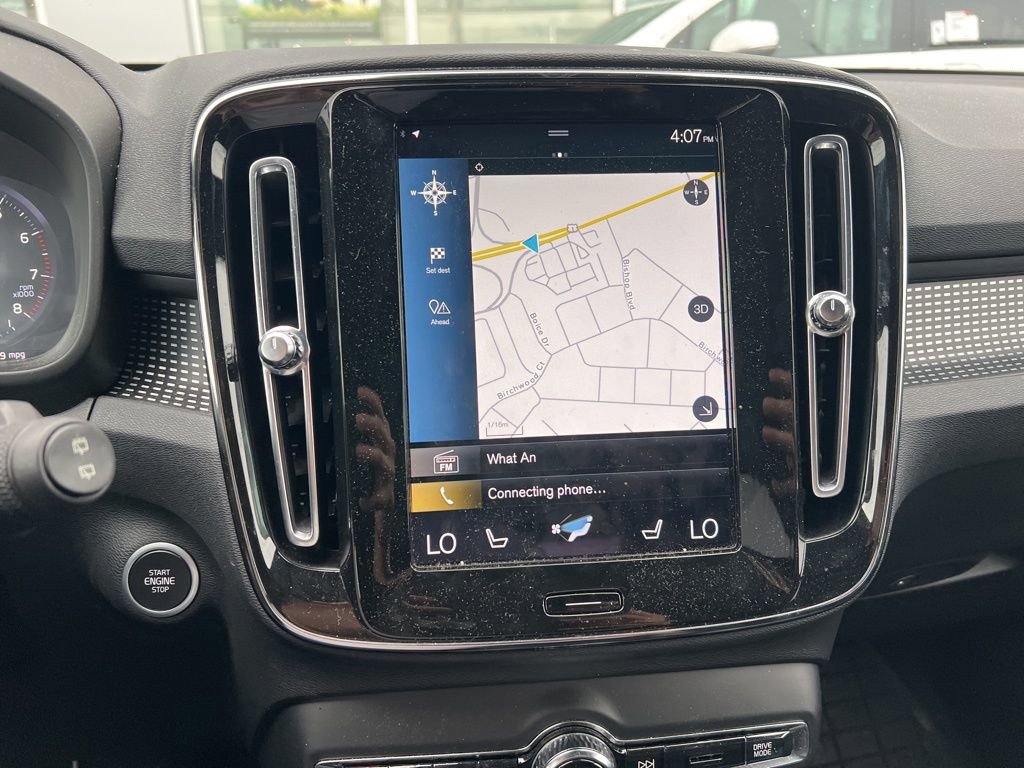 Thumbnail: 2021 Volvo XC40 - 13