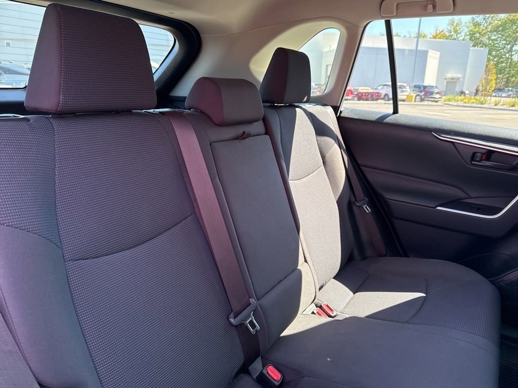 Thumbnail: 2019 Toyota RAV4 - 22