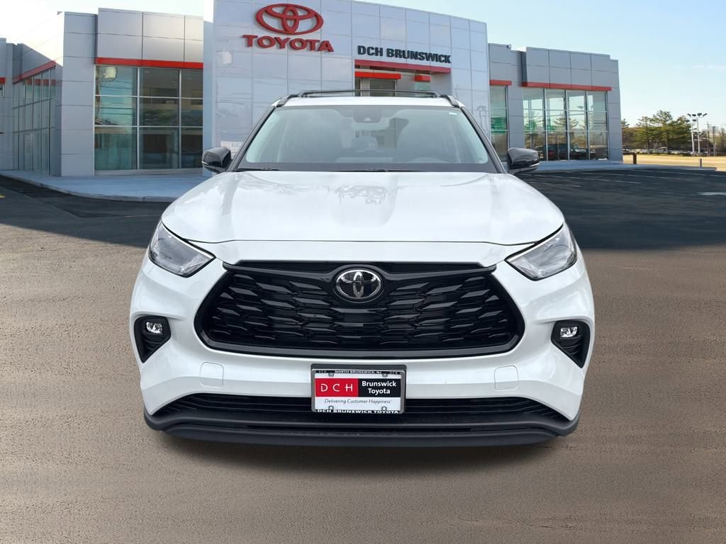 Thumbnail: 2025 Toyota Highlander - 2