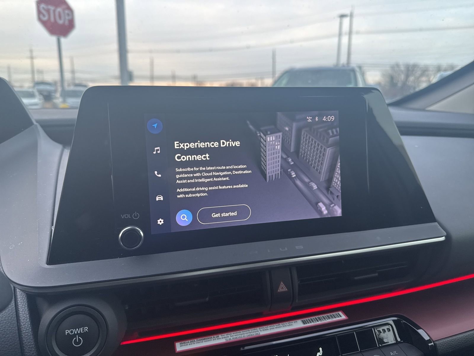 Thumbnail: 2023 Toyota Prius Prime - 26