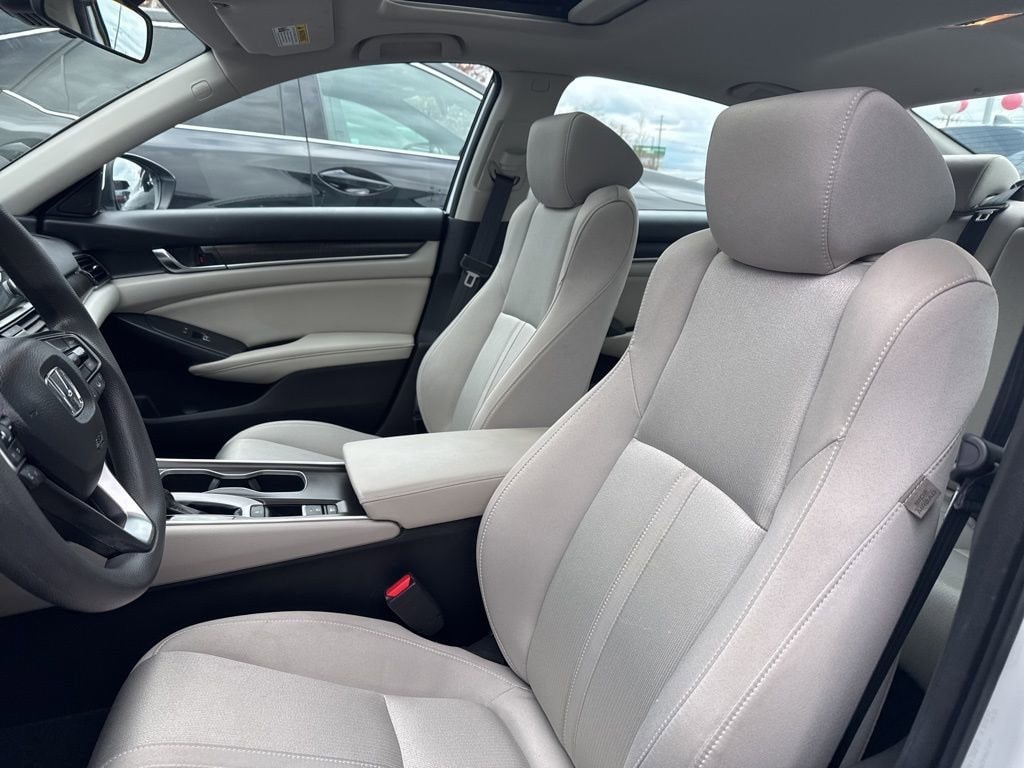 Thumbnail: 2020 Honda Accord - 17