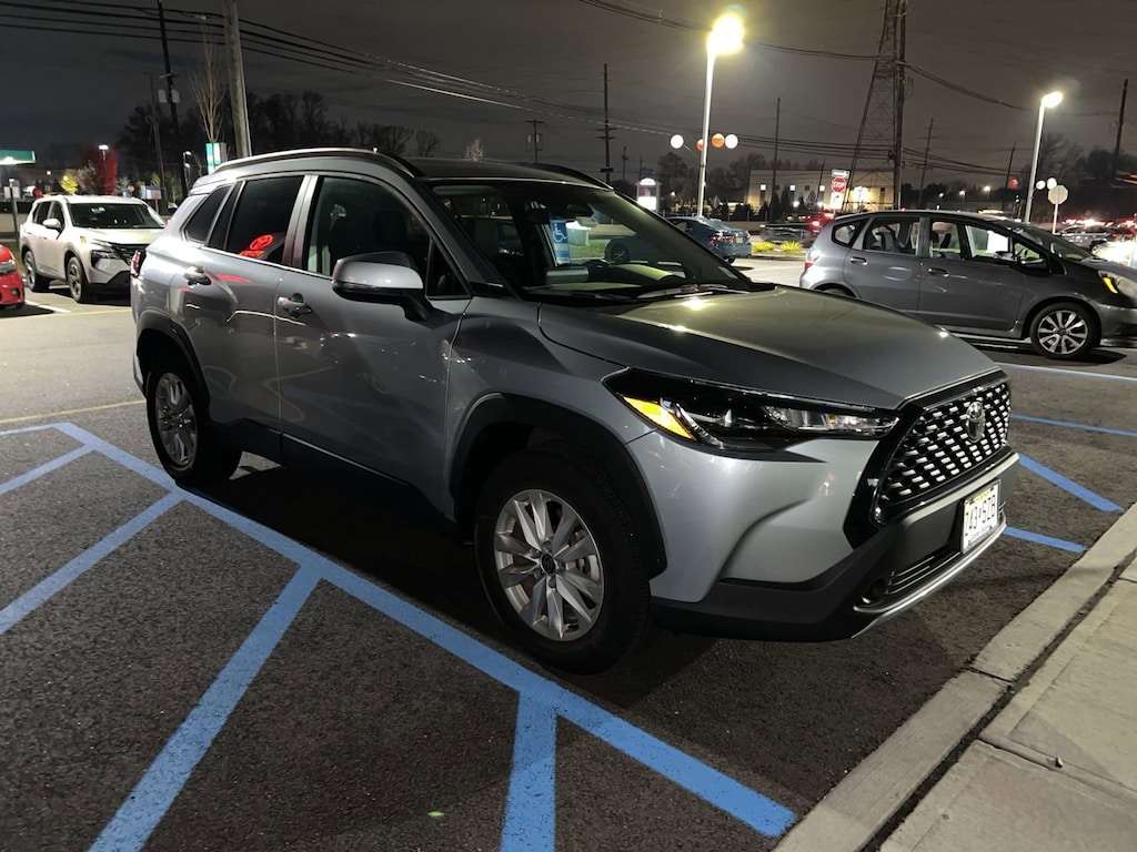 Used 2024 Toyota Corolla Cross LE SUV