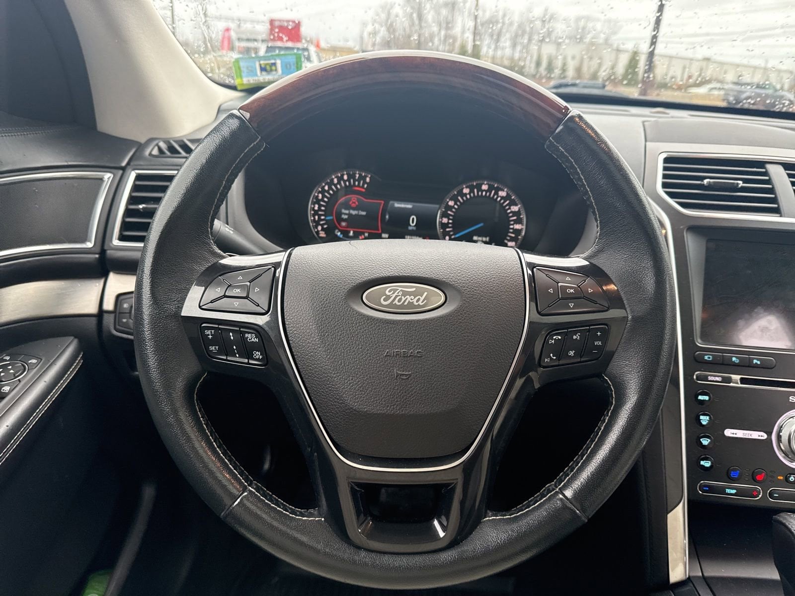 Thumbnail: 2018 Ford Explorer - 22