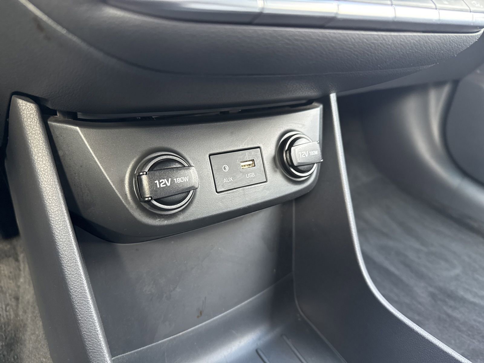 Thumbnail: 2019 Hyundai Ioniq - 28