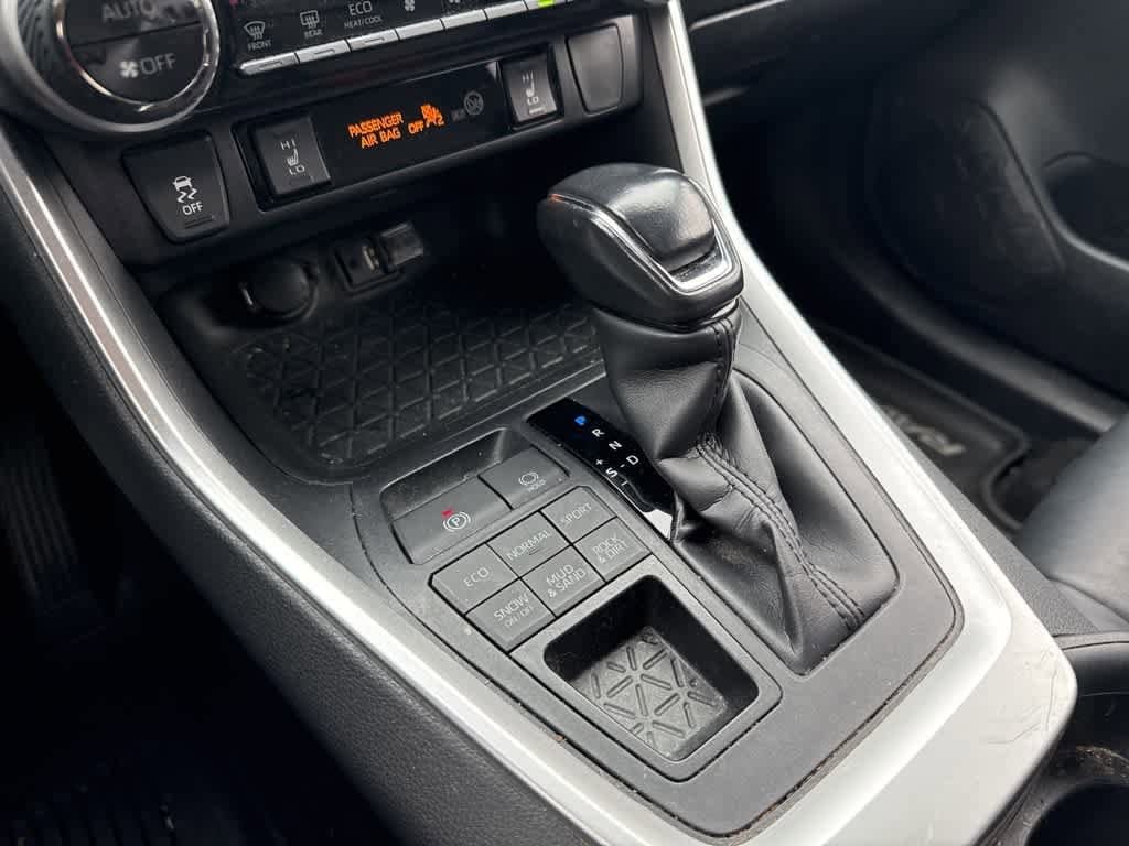 Thumbnail: 2019 Toyota RAV4 - 28