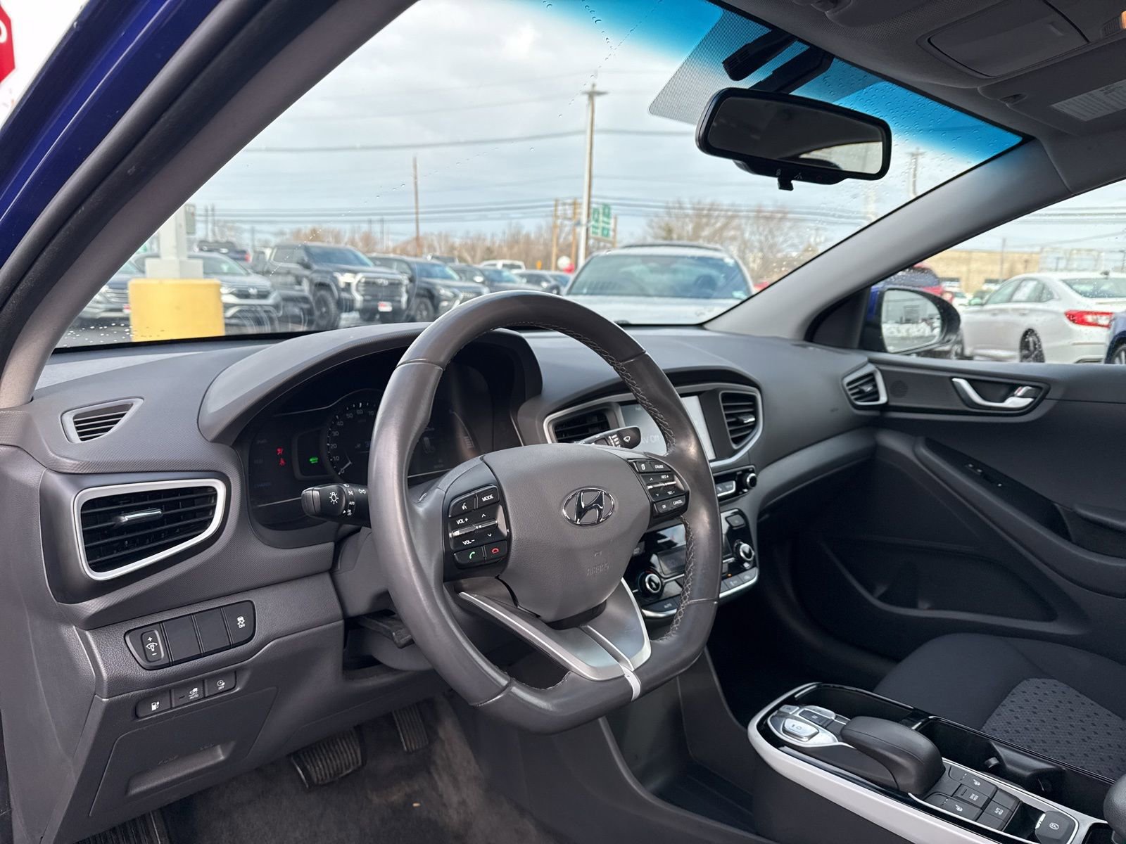 Thumbnail: 2019 Hyundai Ioniq - 17