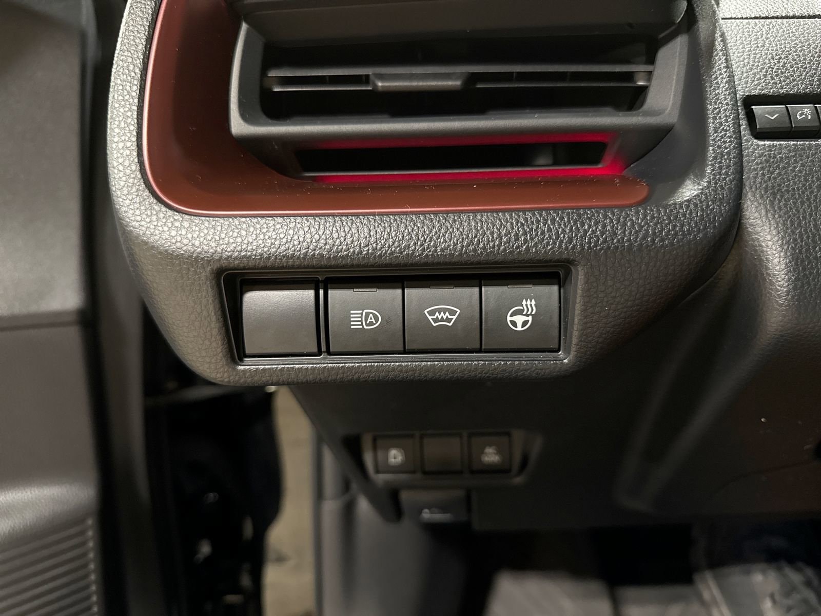 Thumbnail: 2023 Toyota Prius Prime - 37