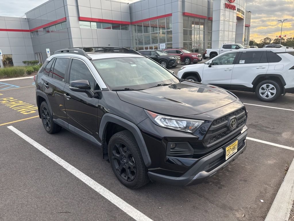 Thumbnail: 2020 Toyota RAV4 - 2