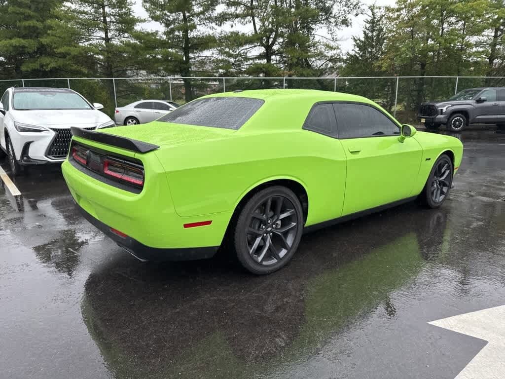 2023 Dodge Challenger R/T photo 3
