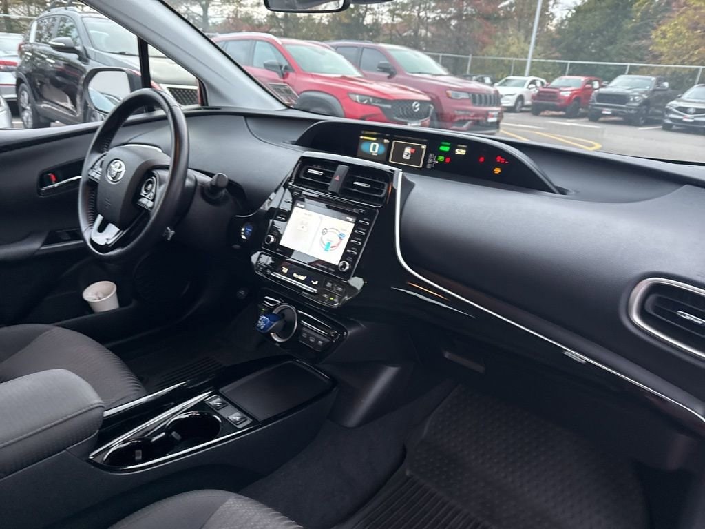 Thumbnail: 2022 Toyota Prius Prime - 21