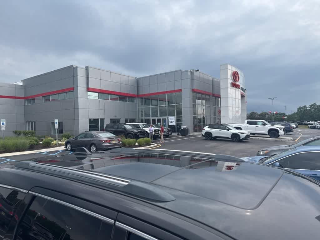 Thumbnail: 2019 Jeep Grand Cherokee - 16