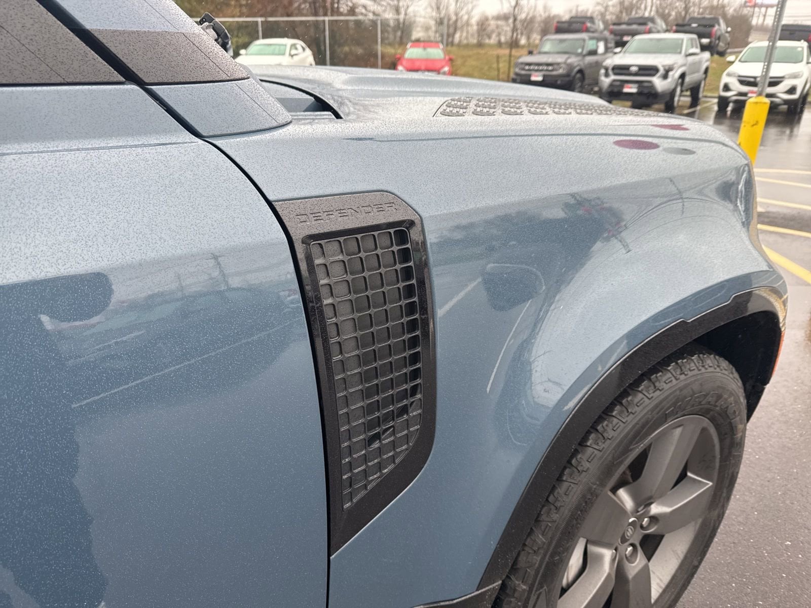 Thumbnail: 2025 Land Rover Defender - 18