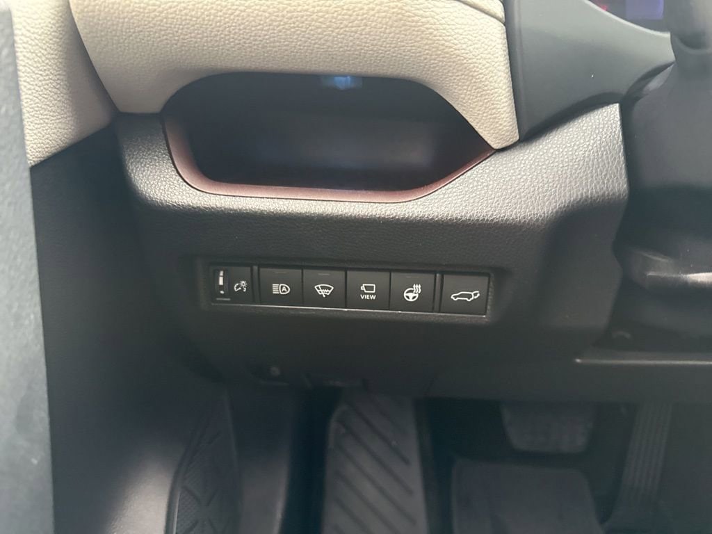 Thumbnail: 2019 Toyota RAV4 - 33