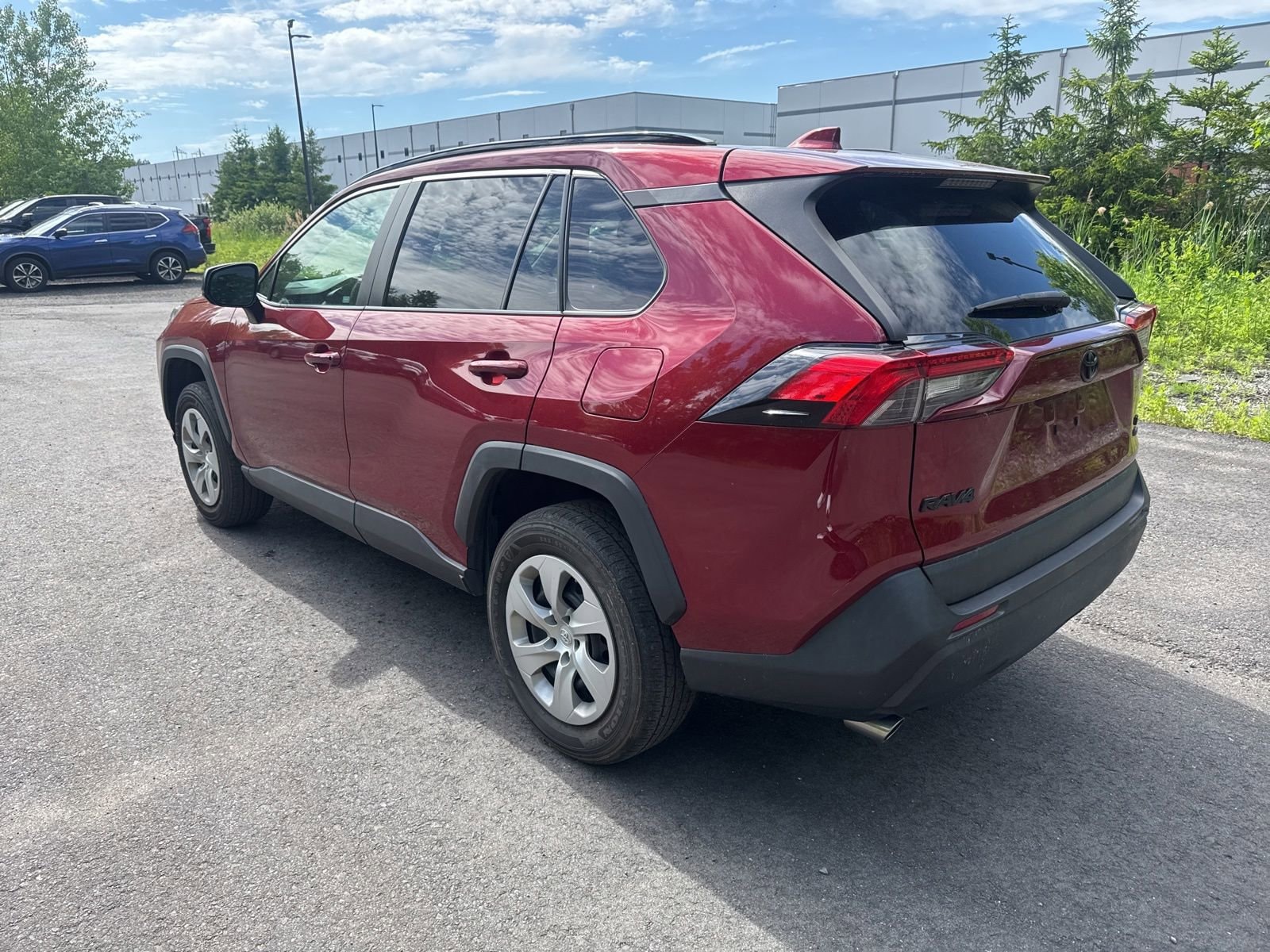 Thumbnail: 2020 Toyota RAV4 - 13