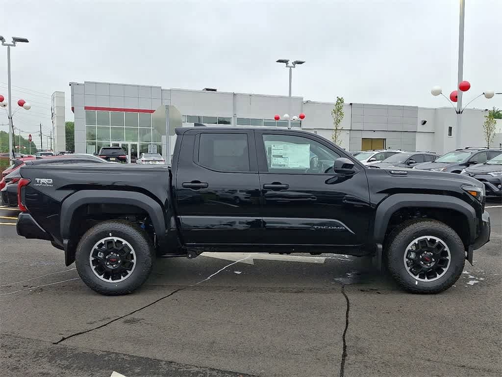 Thumbnail: 2025 Toyota Tacoma - 4