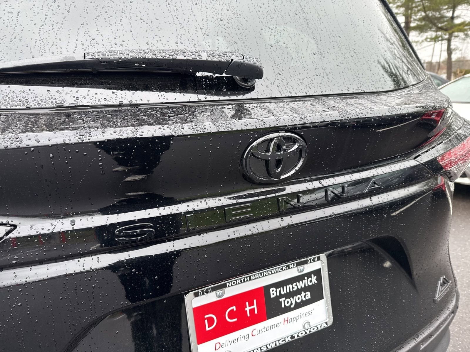 Thumbnail: 2026 Toyota Sienna - 10