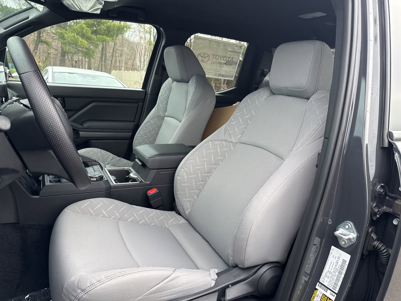 2026 Toyota Tacoma SR5 - Photo 12