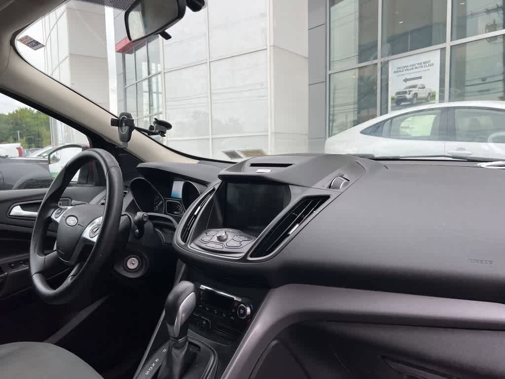 Thumbnail: 2016 Ford Escape - 14