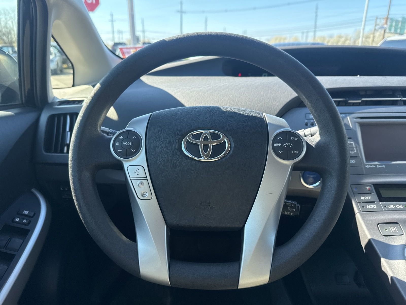 Thumbnail: 2015 Toyota Prius - 24