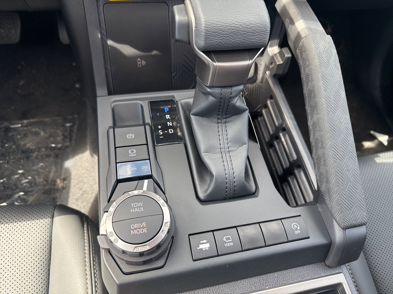 2026 Toyota Tacoma Limited - Photo 21