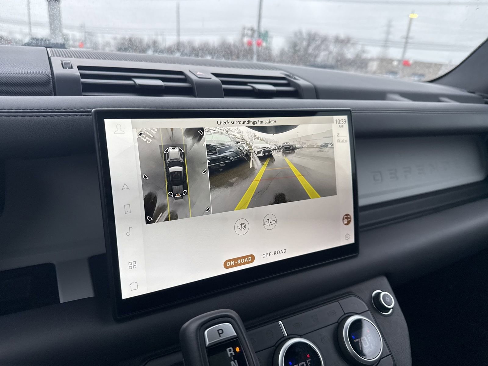 Thumbnail: 2025 Land Rover Defender - 28