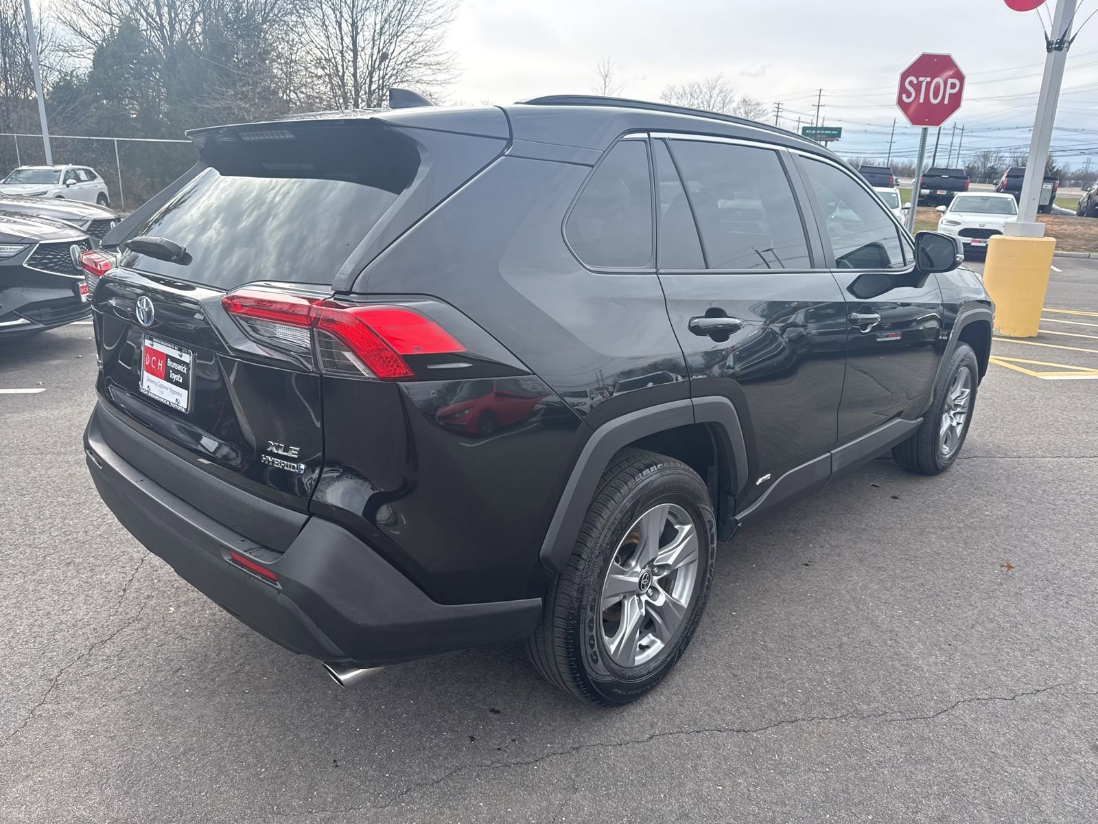 Thumbnail: 2022 Toyota RAV4 - 5