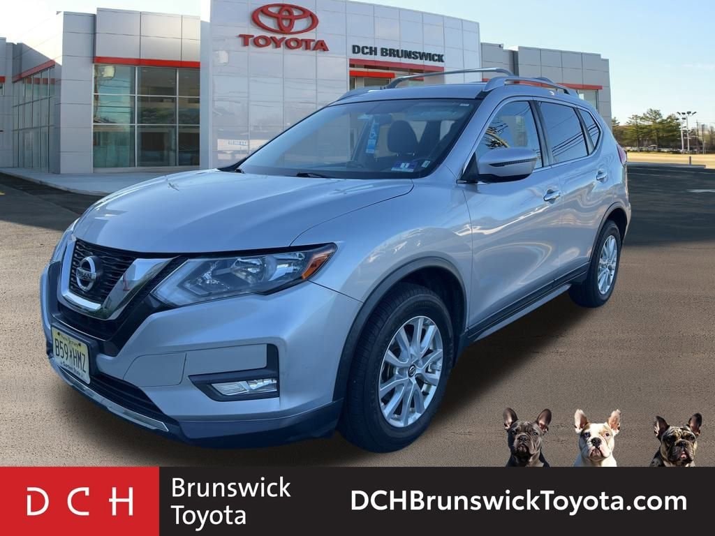 Thumbnail: 2017 Nissan Rogue - 1