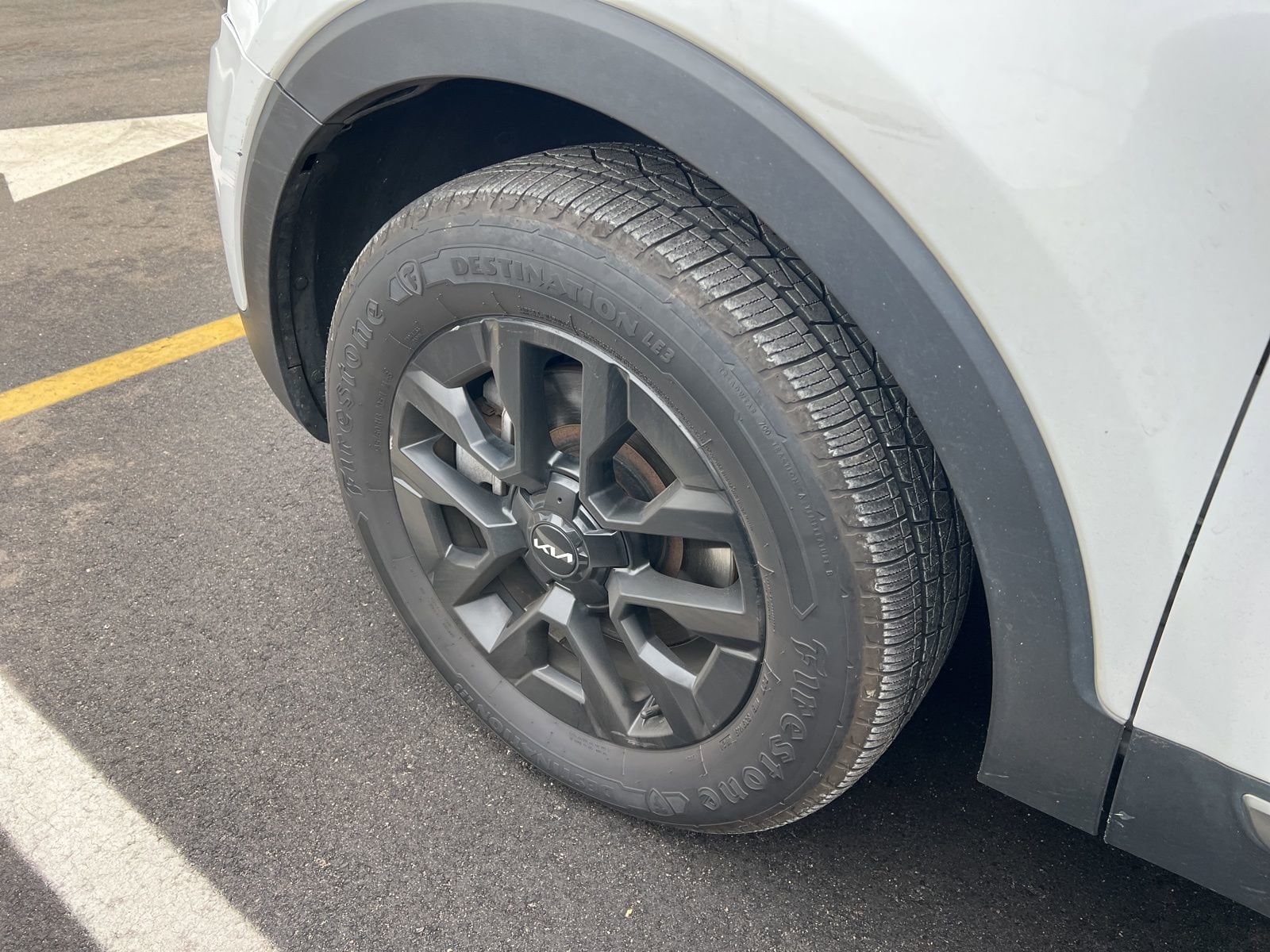 Thumbnail: 2023 Kia Telluride - 18