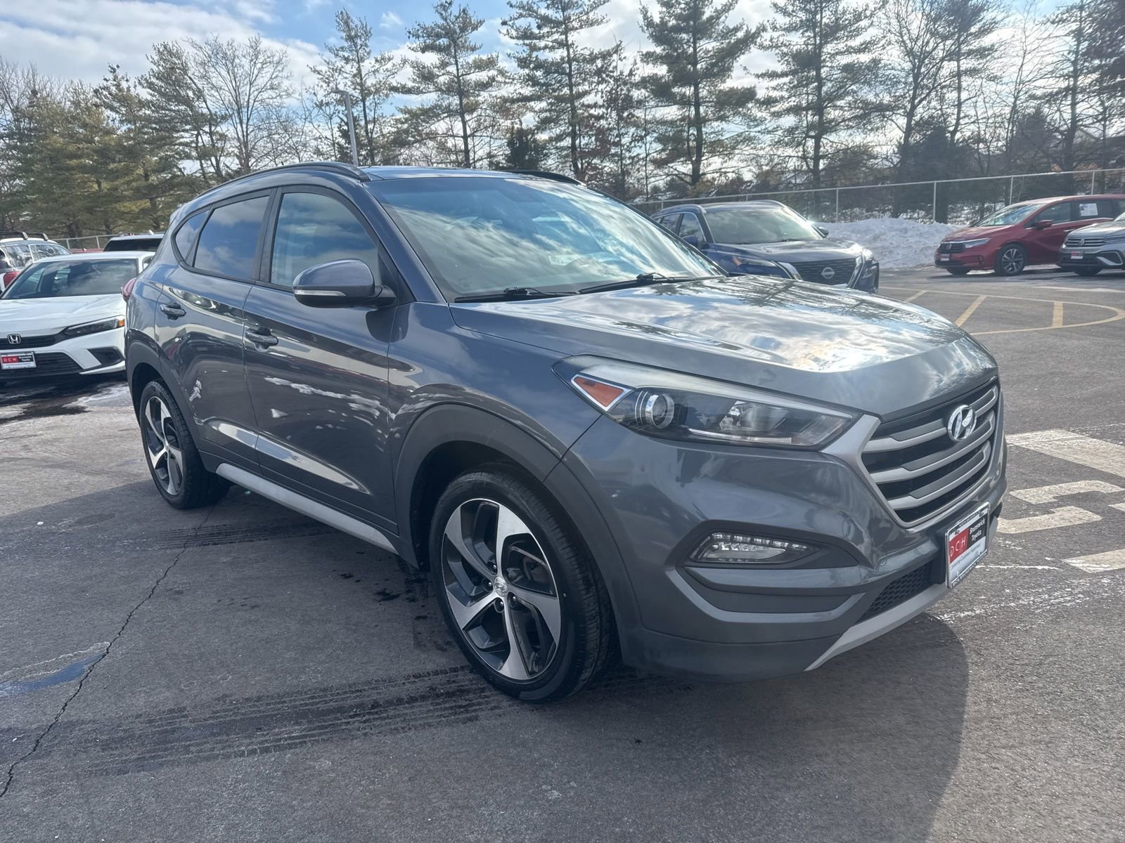 Thumbnail: 2017 Hyundai Tucson - 3