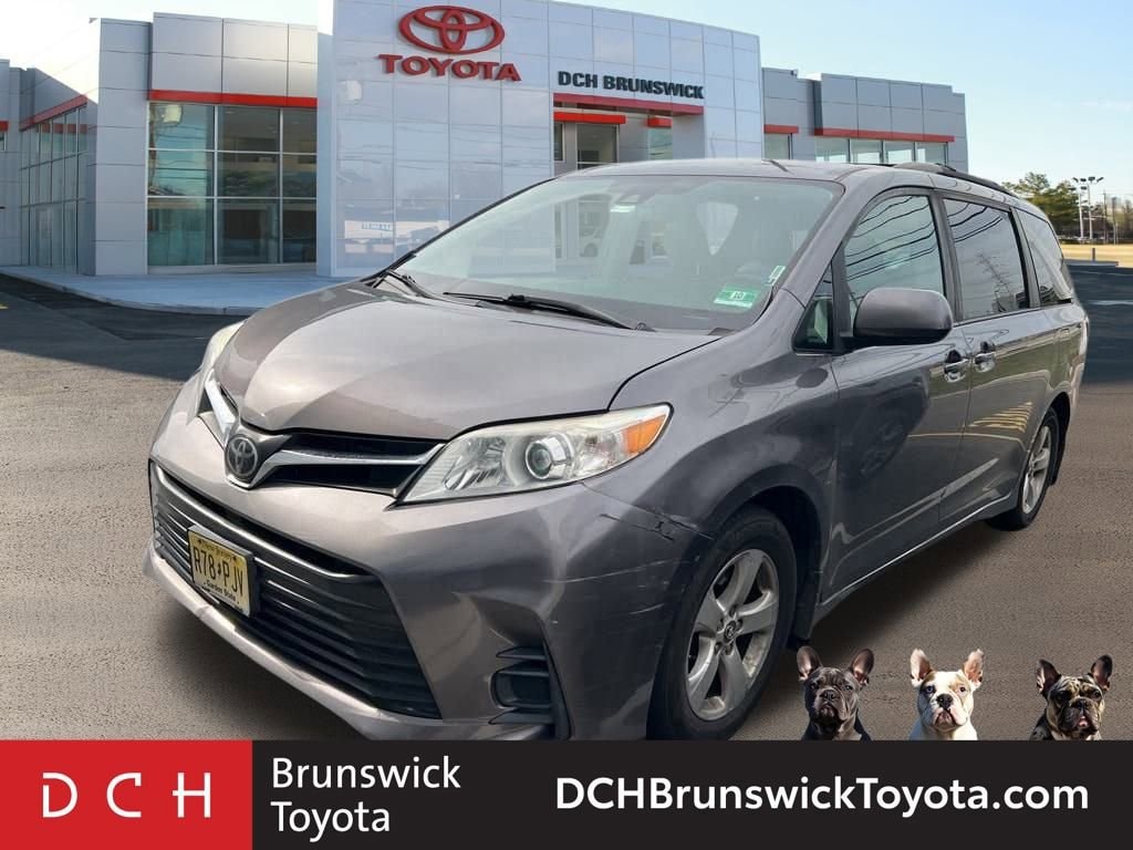Used 2018 Toyota Sienna L 7 Passenger Van Passenger Van