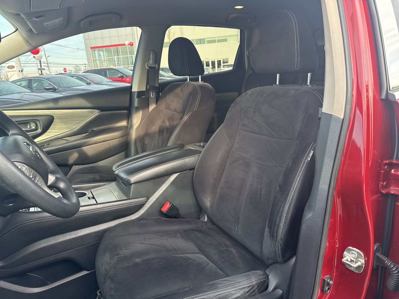 Thumbnail: 2016 Nissan Murano - 18