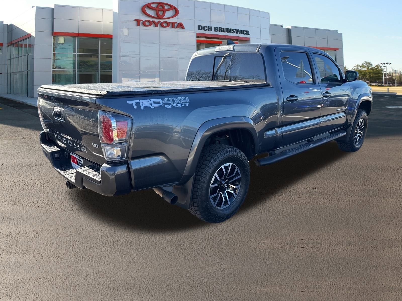 Thumbnail: 2022 Toyota Tacoma - 5